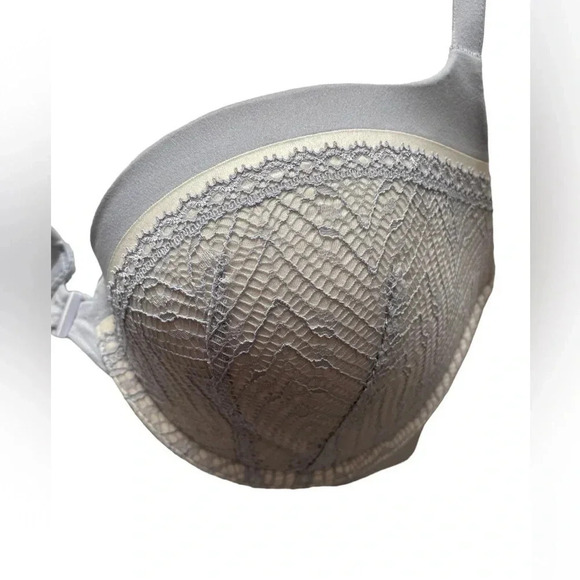 😍Victoria  Secret Bra 34 DD - Picture 6 of 10